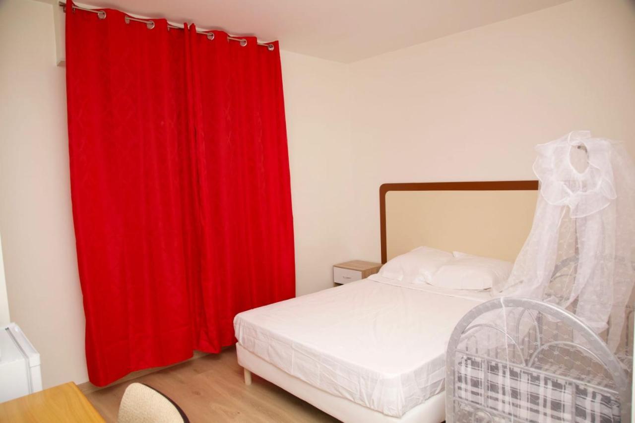 Le Privilege Hotel *