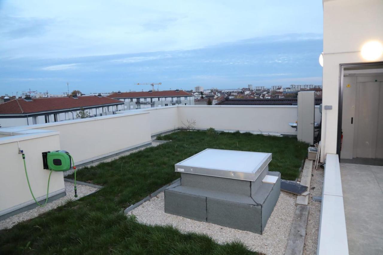 Le Privilege * La Courneuve
